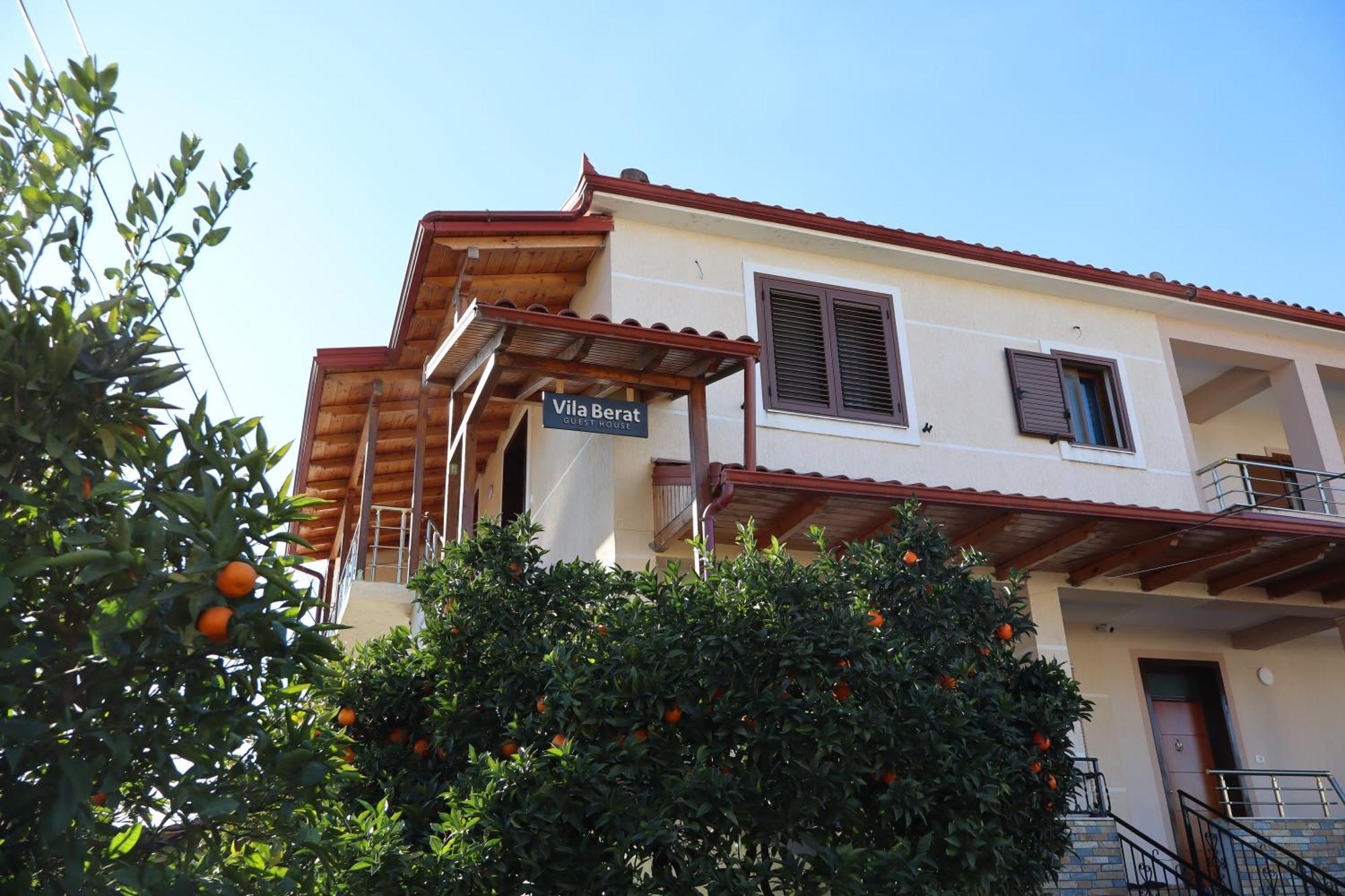 Villa Berat Exterior foto